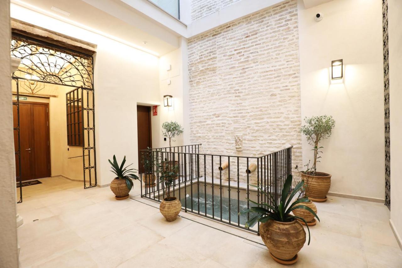 Casa Senorial Del Siglo XVIII Aparthotel Sevilla Exterior foto